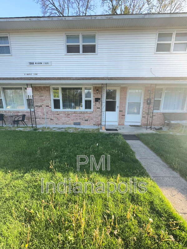 7044 Meadow Trail