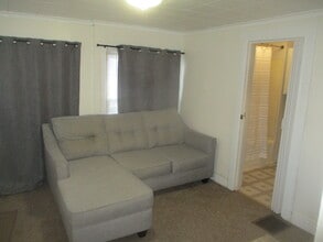 1108 Paul St in Ottawa, IL - Building Photo - Building Photo