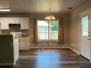 246 Marvin Cove in Hutto, TX - Building Photo - Building Photo