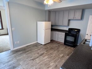 2240 Victor St in Cincinnati, OH - Building Photo - Building Photo