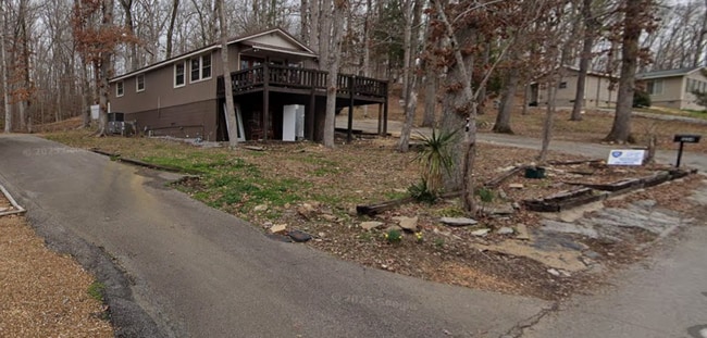 1204 Lost Creek Boat Dock Rd in Decaturville, TN - Building Photo - Building Photo