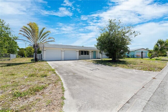 property at 107 W Lake Dr
