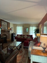 1156 Bandy Run Rd in Herndon, VA - Building Photo - Building Photo