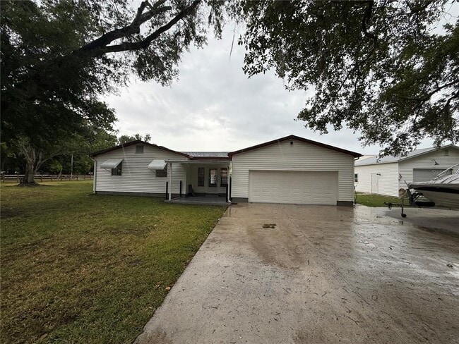 property at 1800 Demastus Ln