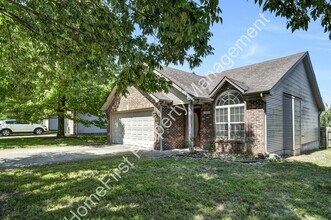137 Angel Falls Dr in Lexington, KY - Building Photo - Building Photo