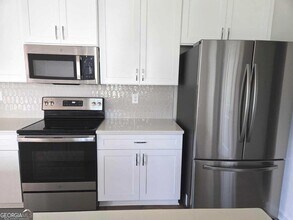 2797 Aralynn Wy in College Park, GA - Building Photo - Building Photo