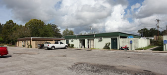 807 S Moody Rd in Palatka, FL - Building Photo