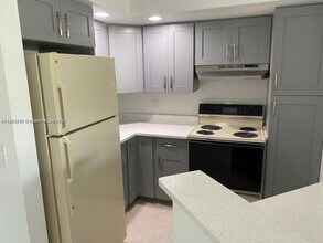 12540 Vista Isles Dr in Plantation, FL - Building Photo - Building Photo