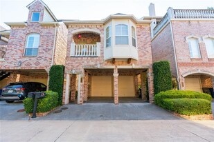 18119 Frankford Lakes Cir in Dallas, TX - Building Photo