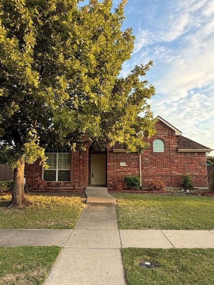 property at 846 Gold Camp Rd