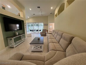 6809 Ascot Dr in Naples, FL - Building Photo - Building Photo
