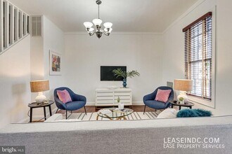 709 16th St NE in Washington, DC - Building Photo - Building Photo