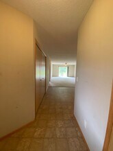 1611 Gunston Dr in New Richmond, WI - Building Photo - Building Photo