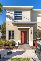 540 NE 5th Terrace in Florida City, FL - Building Photo