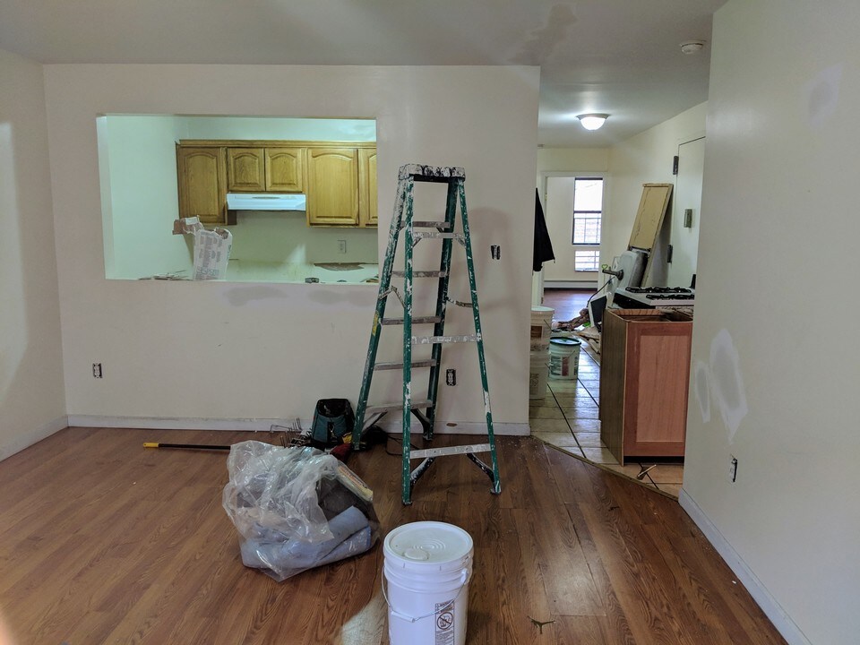 1219 Gilbert Pl in Bronx, NY - Building Photo