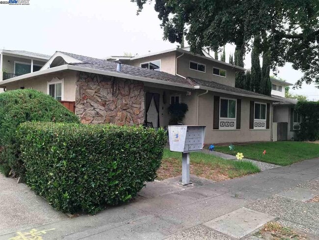 property at 1581 Mendenhall Dr