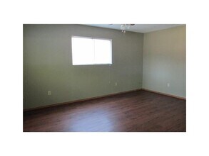 202 NW J St in Bentonville, AR - Building Photo - Building Photo