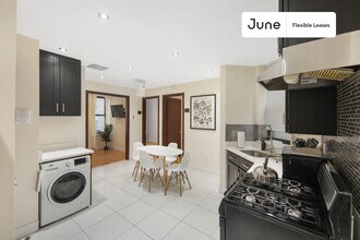 235 W 109th St in New York, NY - Building Photo - Building Photo