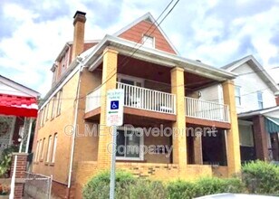 817 Anaheim St in Pittsburgh, PA - Building Photo - Building Photo