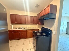 1604 Zephyr Ave in Fort Pierce, FL - Building Photo - Building Photo