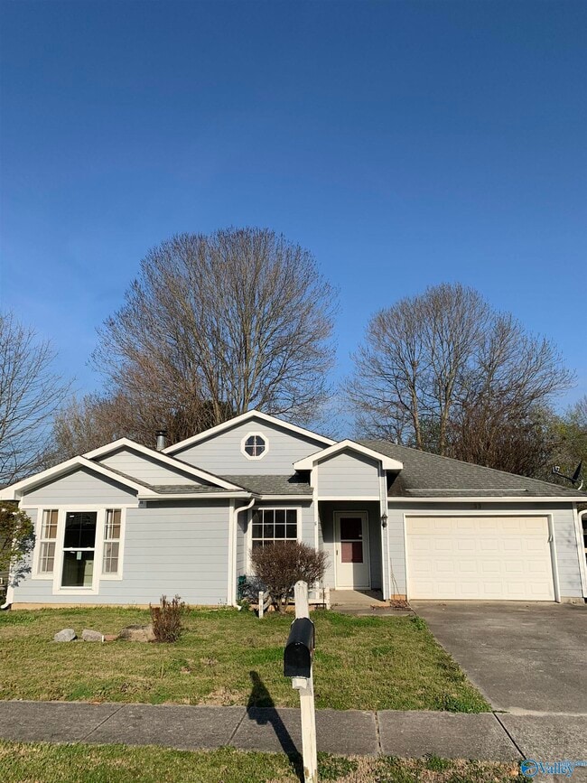 property at 133 NW Sweet Hollow Way