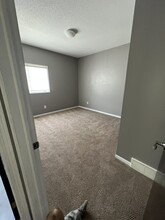 3833 E Dawley Ct in Sioux Falls, SD - Building Photo - Building Photo