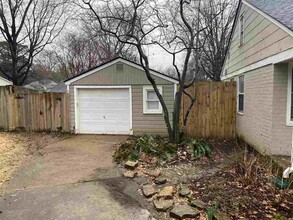 89 S Larchmont Dr in Memphis, TN - Building Photo - Building Photo