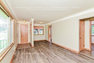 5801 N Irving Ave in Minneapolis, MN - Building Photo - Building Photo