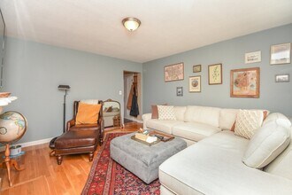 99 Bartlett St in Boston, MA - Building Photo - Building Photo