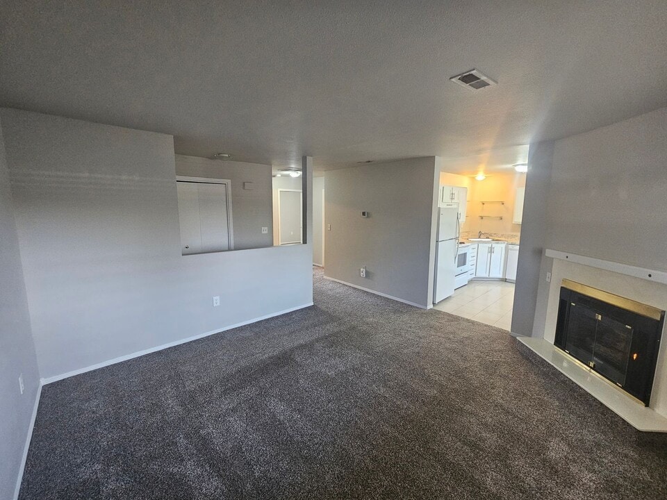 1710 S Eagleson Rd in Boise, ID - Building Photo