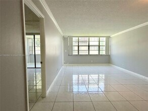 2781 Taft St in Hollywood, FL - Building Photo - Building Photo