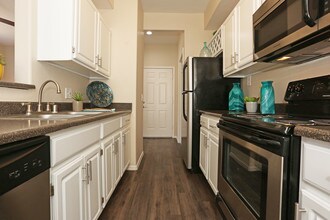 Tresa at Arrowhead in Glendale, AZ - Building Photo - Interior Photo