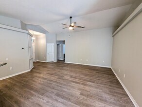 8450 Island Dr in Navarre, FL - Building Photo - Building Photo