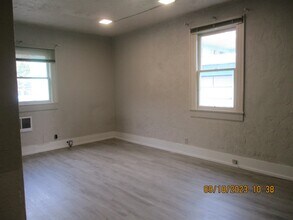 1388 Willamette St-Unit -A in Eugene, OR - Building Photo - Building Photo