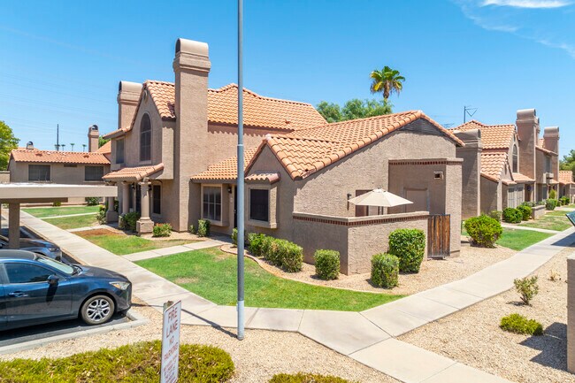 3491 N Arizona Ave