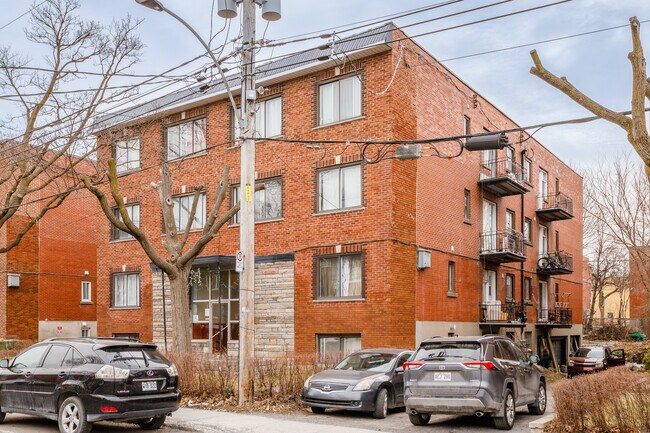 4870 Plamondon Av in Montréal, QC - Building Photo - Building Photo