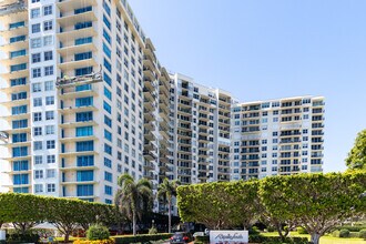 Rapallo in West Palm Beach, FL - Building Photo - Building Photo