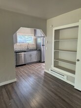 5429 Delridge Way SW in Seattle, WA - Building Photo - Building Photo