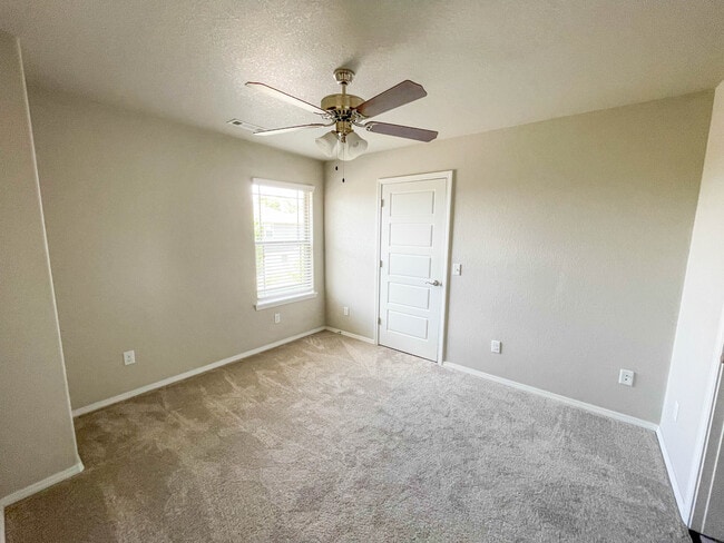 4173 W Santa Maria Ln in Fayetteville, AR - Building Photo - Building Photo