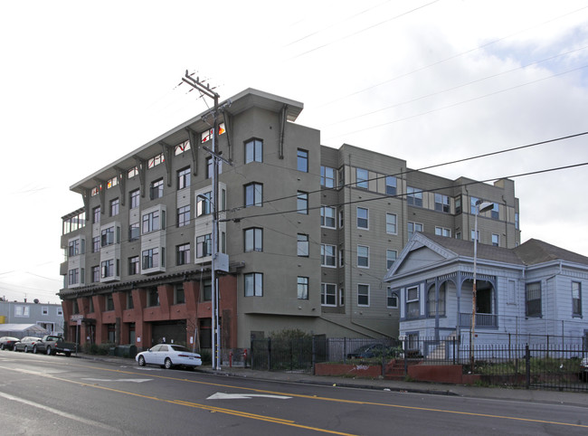 The Orchards on Foothill in Oakland, CA - Building Photo - Building Photo