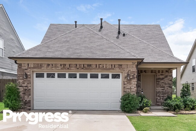 property at 9849 White Poplar Dr