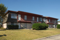 6020 Alpine Cir in Beaumont, TX - Building Photo - Building Photo