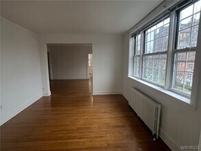 19 Hodge Ave in Buffalo, NY - Building Photo - Building Photo