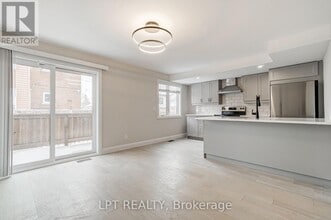 383 Brant St in Ottawa, ON - Building Photo - Building Photo