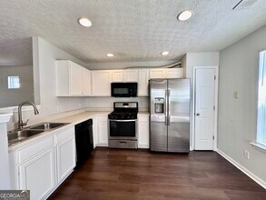 215 Silver Ridge Dr in Dallas, GA - Building Photo - Building Photo