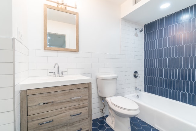 501 Adams Ln, Unit 16D in North Brunswick, NJ - Building Photo - Building Photo