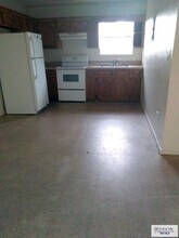 1724 W Elizabeth St in Brownsville, TX - Building Photo - Building Photo