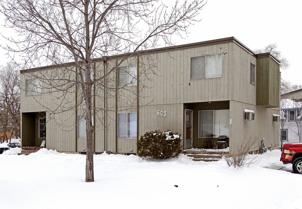 603 14th St S in St. Cloud, MN - Building Photo