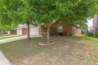 8112 Fleetwing Trail in Fort Worth, TX - Building Photo - Building Photo