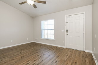 208 Bromwich Dr in Kissimmee, FL - Building Photo - Building Photo